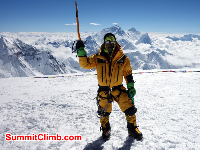 Farzin at the summit of Cho Oyu. Photo Farzin